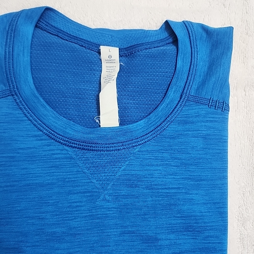 Lululemon Athletica Men's SHIRT